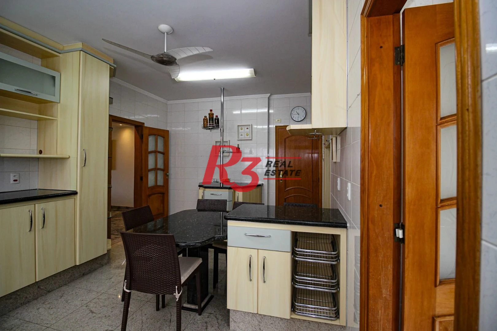 Apartamento para alugar, 136 m² por R$ 9.334,75/mês - Boqueirão - Santos/SP