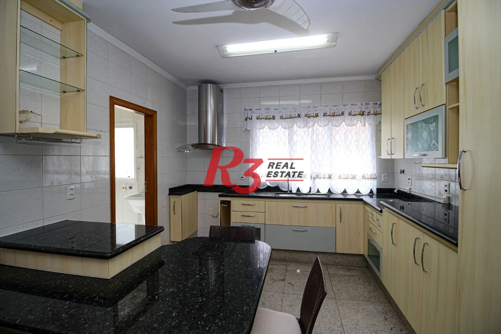 Apartamento para alugar, 136 m² por R$ 9.334,75/mês - Boqueirão - Santos/SP