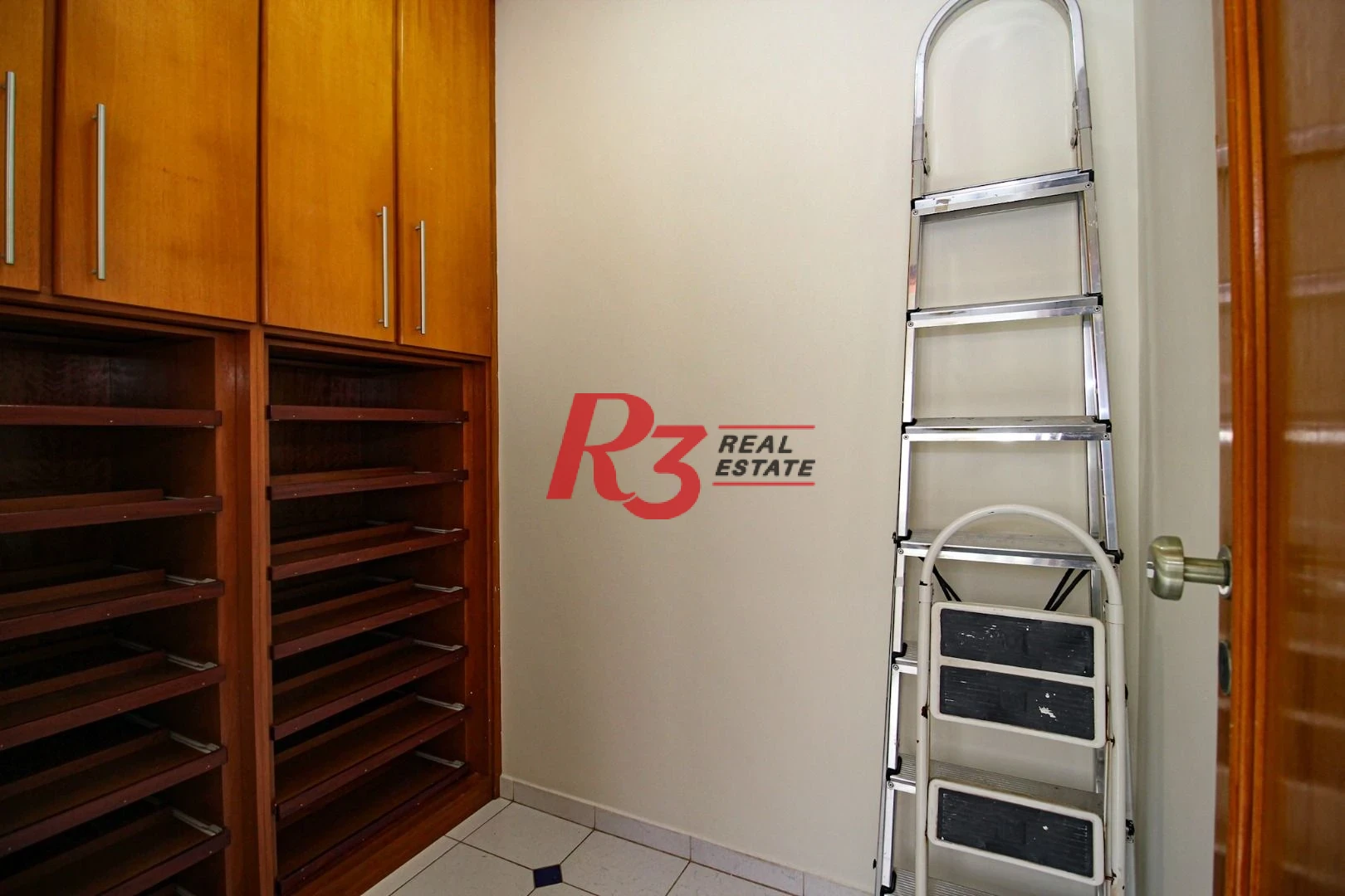 Apartamento para alugar, 136 m² por R$ 9.334,75/mês - Boqueirão - Santos/SP
