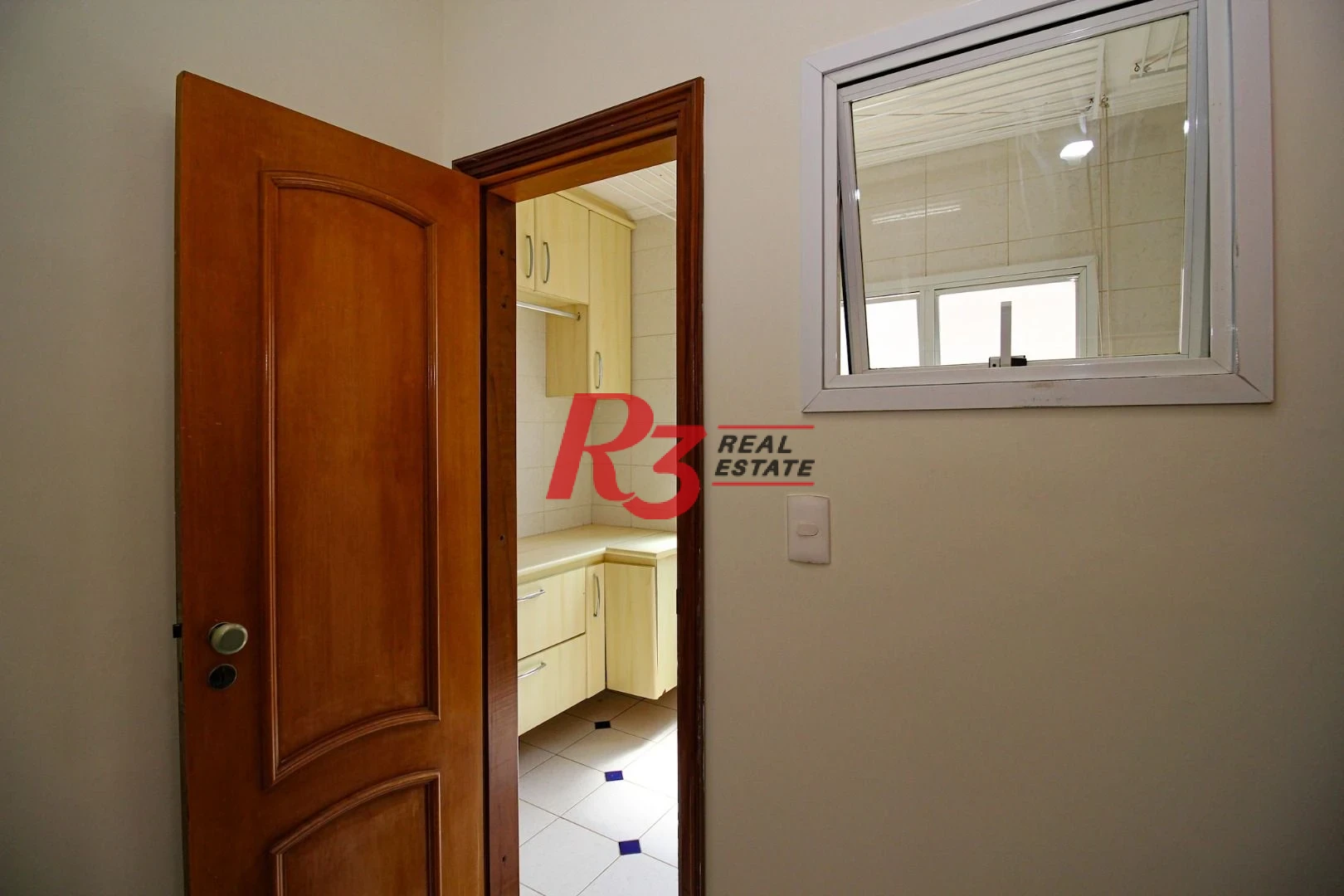 Apartamento para alugar, 136 m² por R$ 9.334,75/mês - Boqueirão - Santos/SP