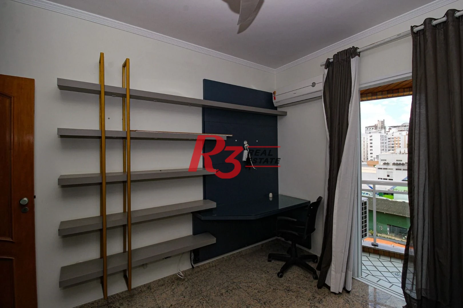 Apartamento para alugar, 136 m² por R$ 9.334,75/mês - Boqueirão - Santos/SP