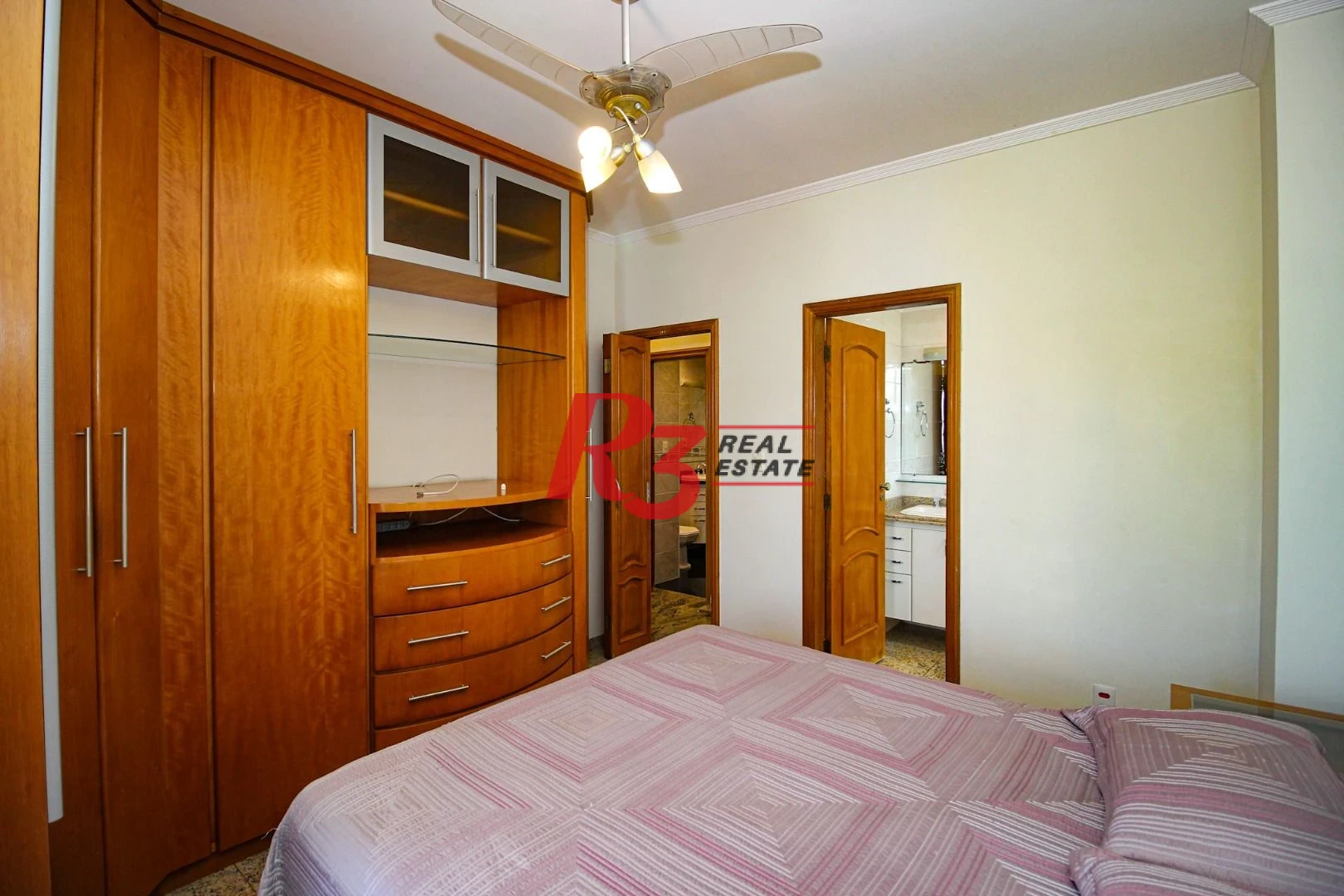 Apartamento para alugar, 136 m² por R$ 9.334,75/mês - Boqueirão - Santos/SP