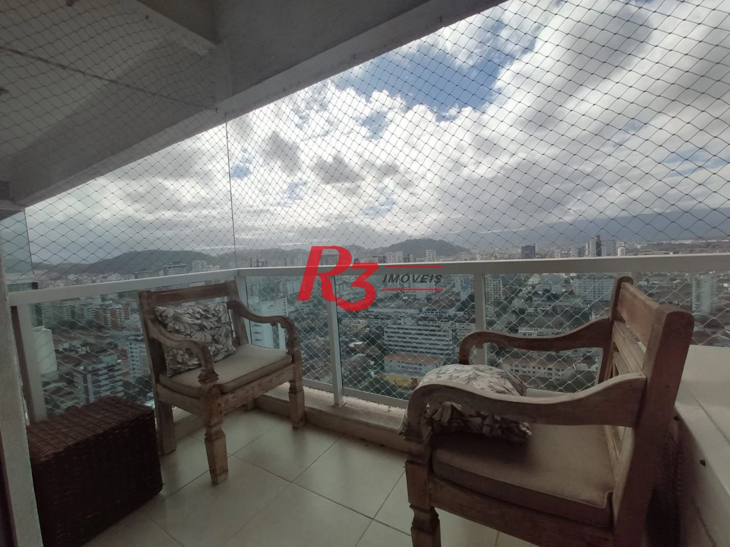 Apartamento com 1 dormitório para alugar, 47 m² por R$ 4.500,00/mês - Boqueirão - Santos/SP