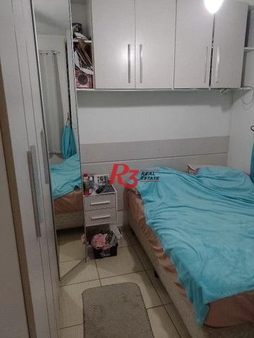 Sobreposta baixa à venda na Vila São Jorge em Santos.