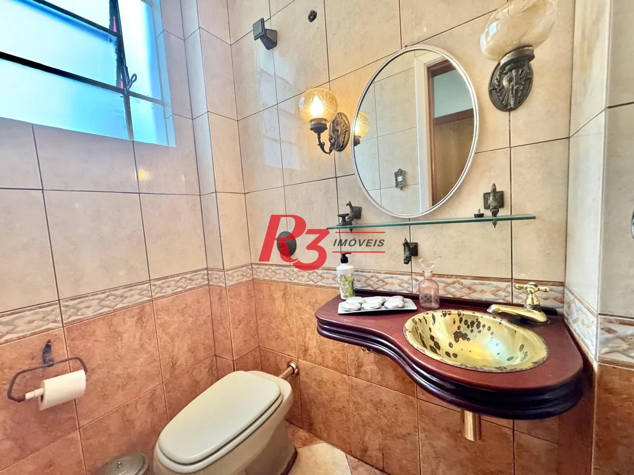 Apartamento com 3 dormitórios à venda, 137 m² por R$ 950.000,00 - Gonzaga - Santos/SP