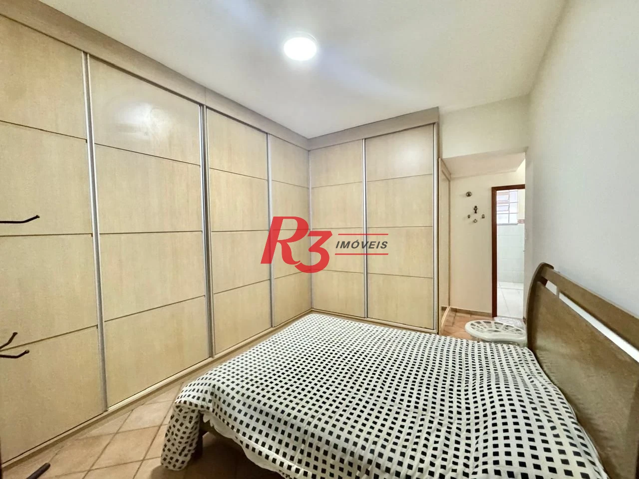 Apartamento com 3 dormitórios à venda, 137 m² por R$ 950.000,00 - Gonzaga - Santos/SP