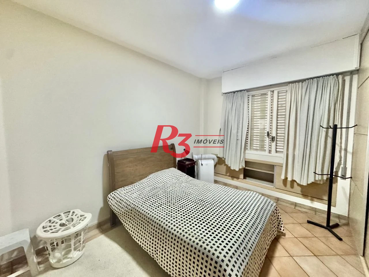 Apartamento com 3 dormitórios à venda, 137 m² por R$ 950.000,00 - Gonzaga - Santos/SP