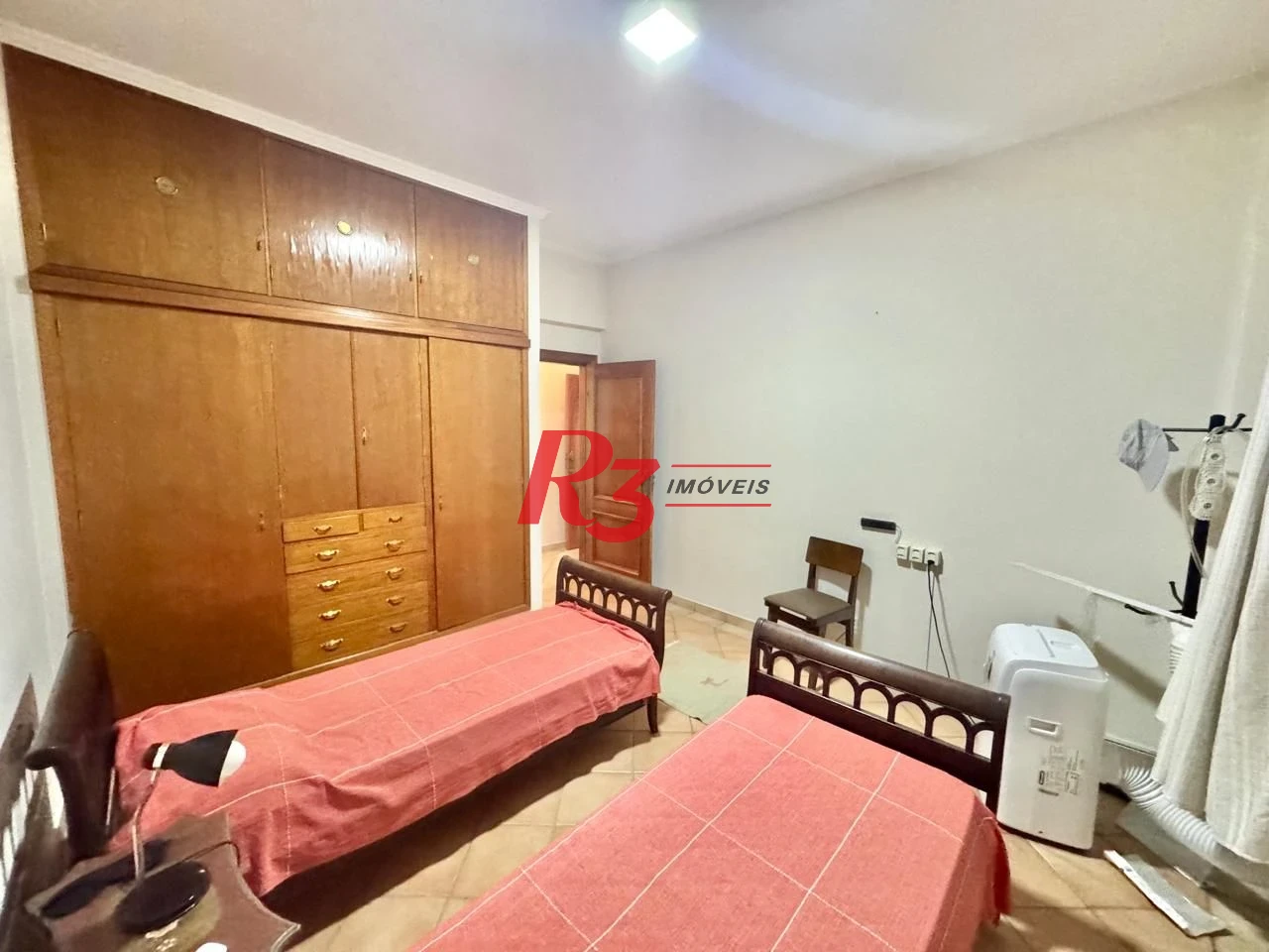 Apartamento com 3 dormitórios à venda, 137 m² por R$ 950.000,00 - Gonzaga - Santos/SP