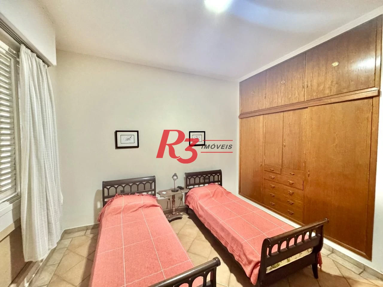 Apartamento com 3 dormitórios à venda, 137 m² por R$ 950.000,00 - Gonzaga - Santos/SP
