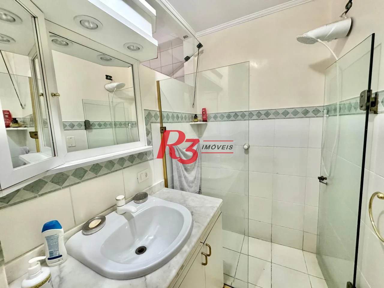 Apartamento com 3 dormitórios à venda, 137 m² por R$ 950.000,00 - Gonzaga - Santos/SP