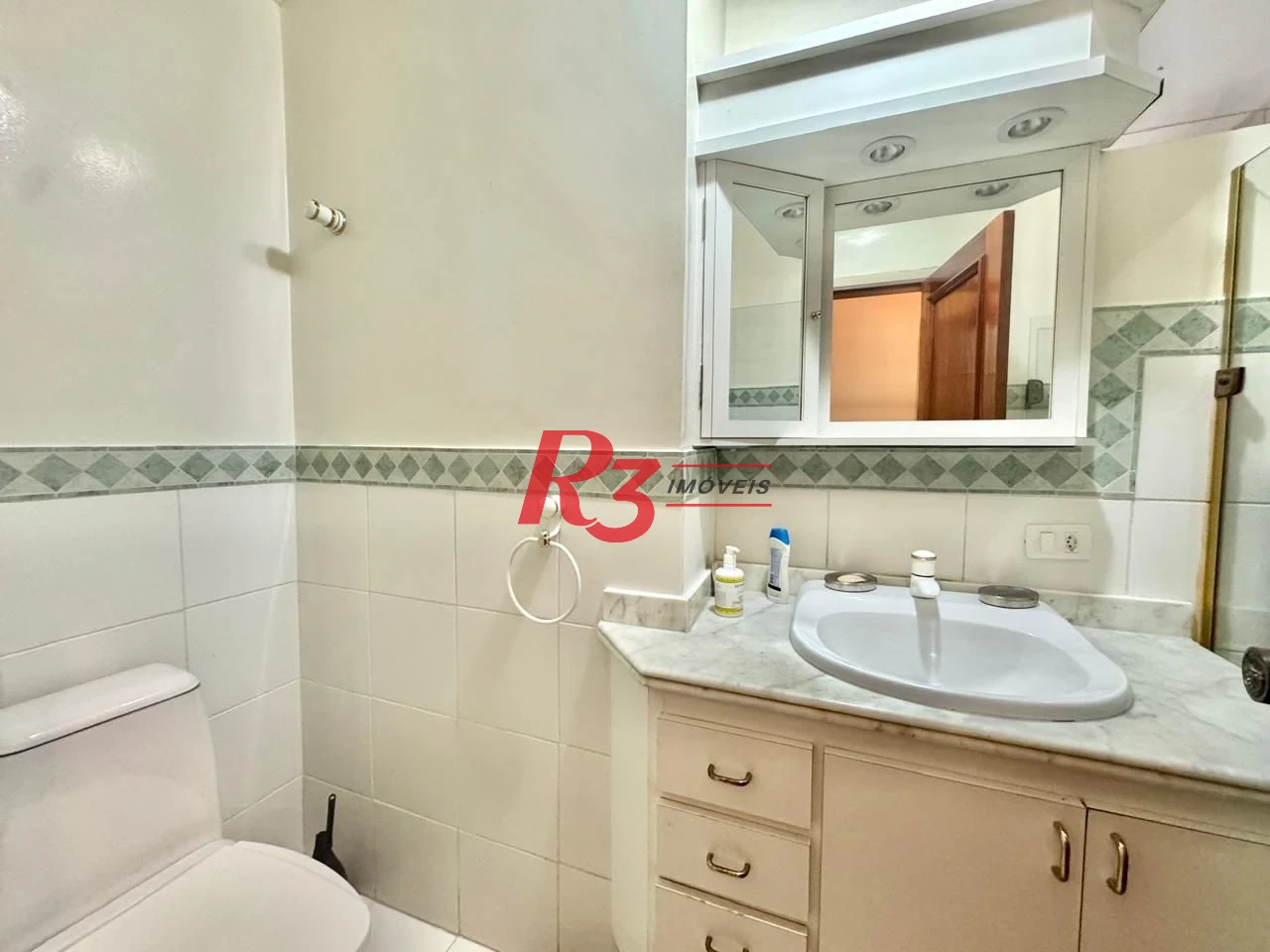 Apartamento com 3 dormitórios à venda, 137 m² por R$ 950.000,00 - Gonzaga - Santos/SP