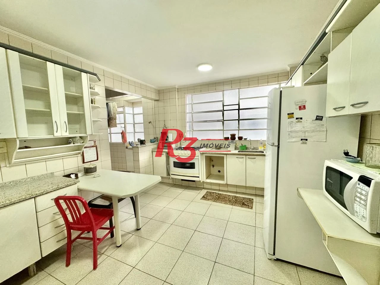 Apartamento com 3 dormitórios à venda, 137 m² por R$ 950.000,00 - Gonzaga - Santos/SP
