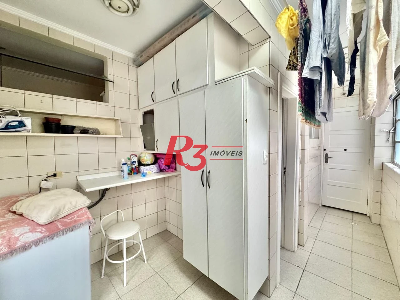 Apartamento com 3 dormitórios à venda, 137 m² por R$ 950.000,00 - Gonzaga - Santos/SP