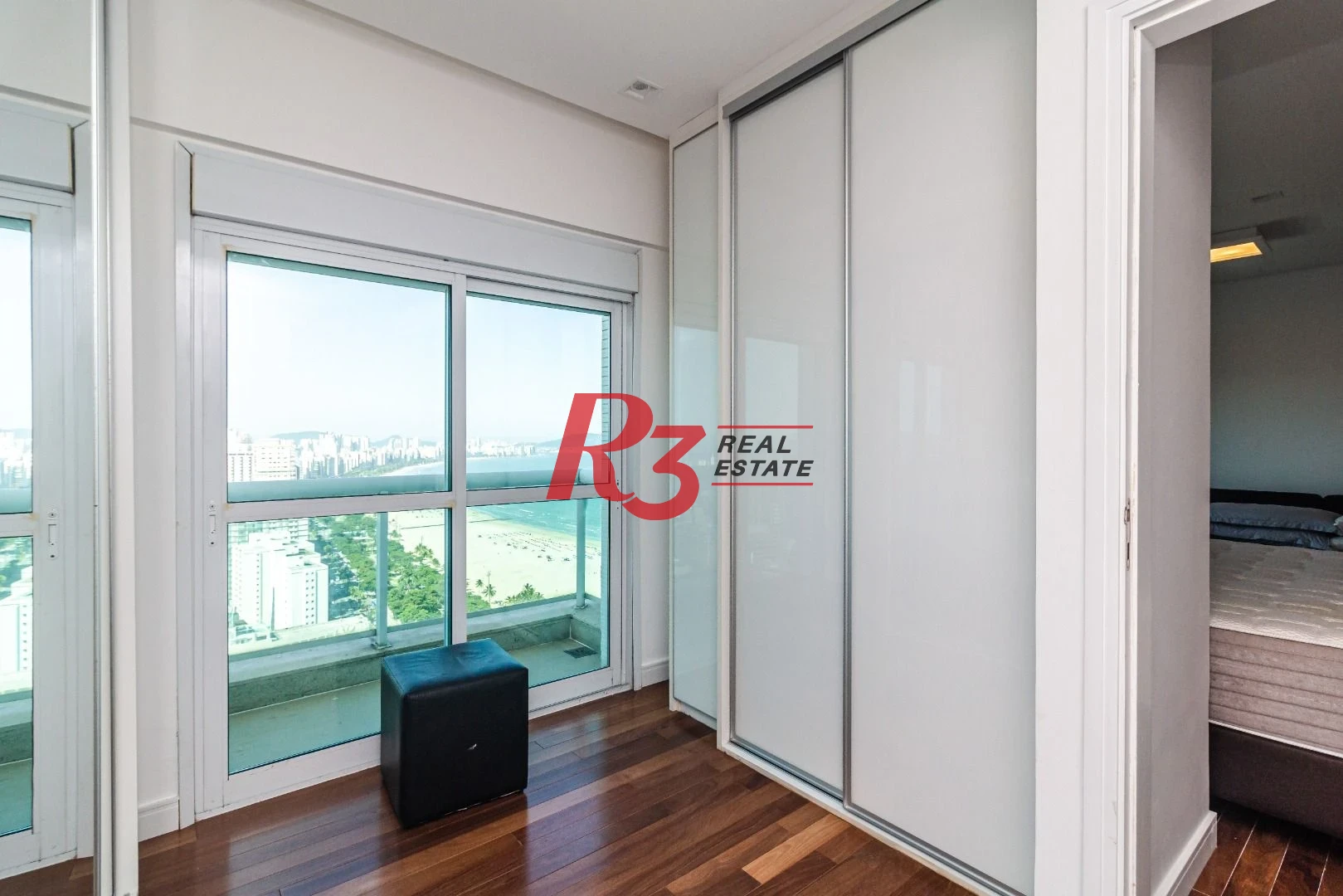 Cobertura à venda, 740 m² por R$ 16.000.000,00 - Gonzaga - Santos/SP