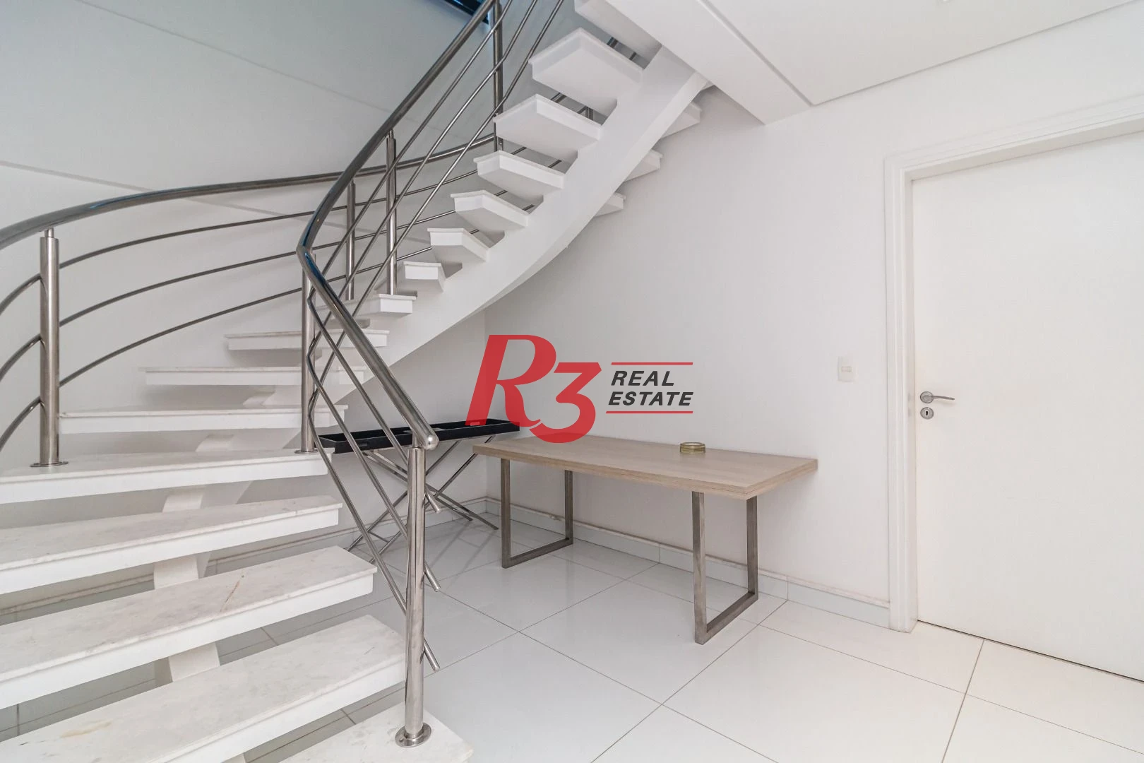 Cobertura à venda, 740 m² por R$ 16.000.000,00 - Gonzaga - Santos/SP