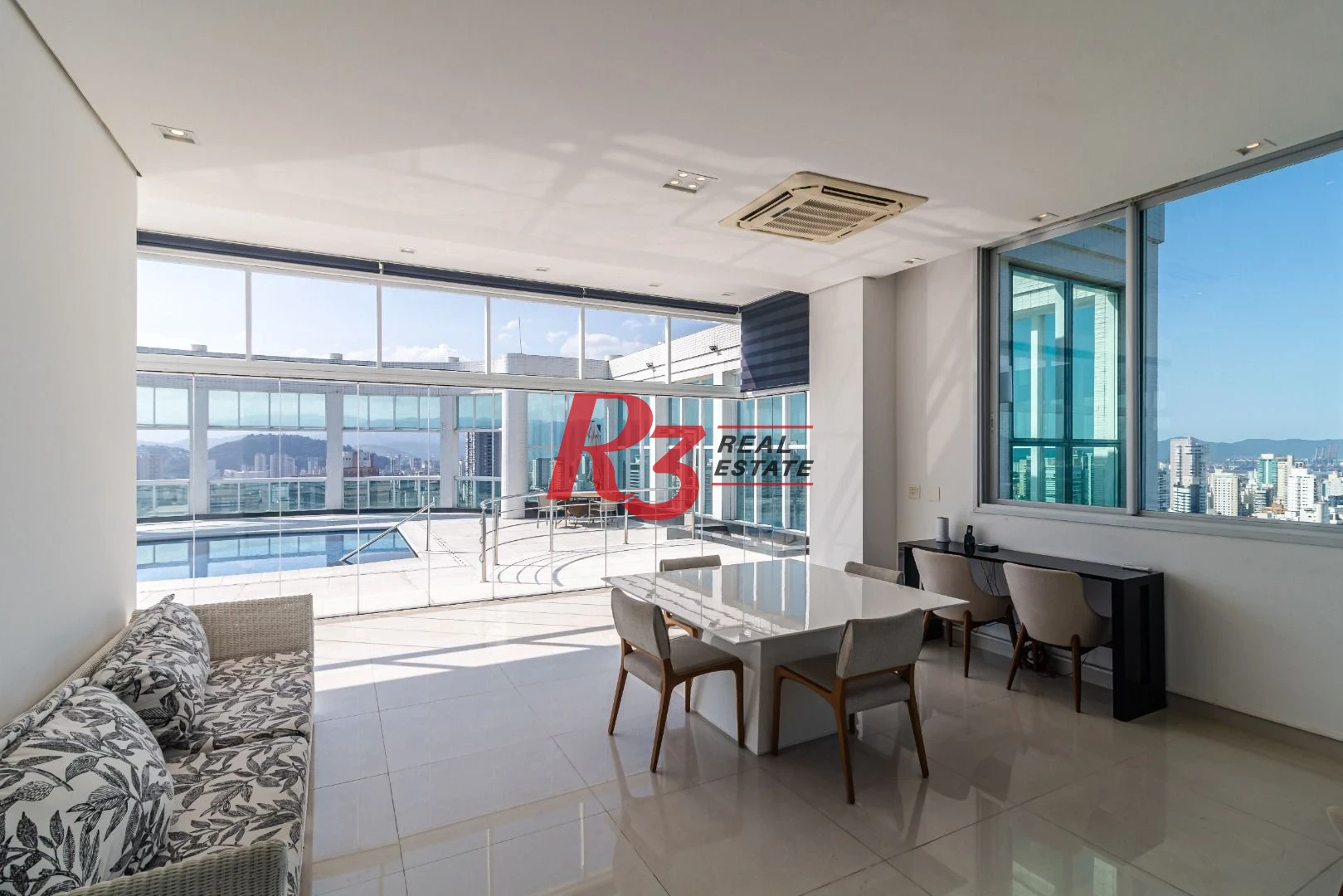 Cobertura à venda, 740 m² por R$ 16.000.000,00 - Gonzaga - Santos/SP