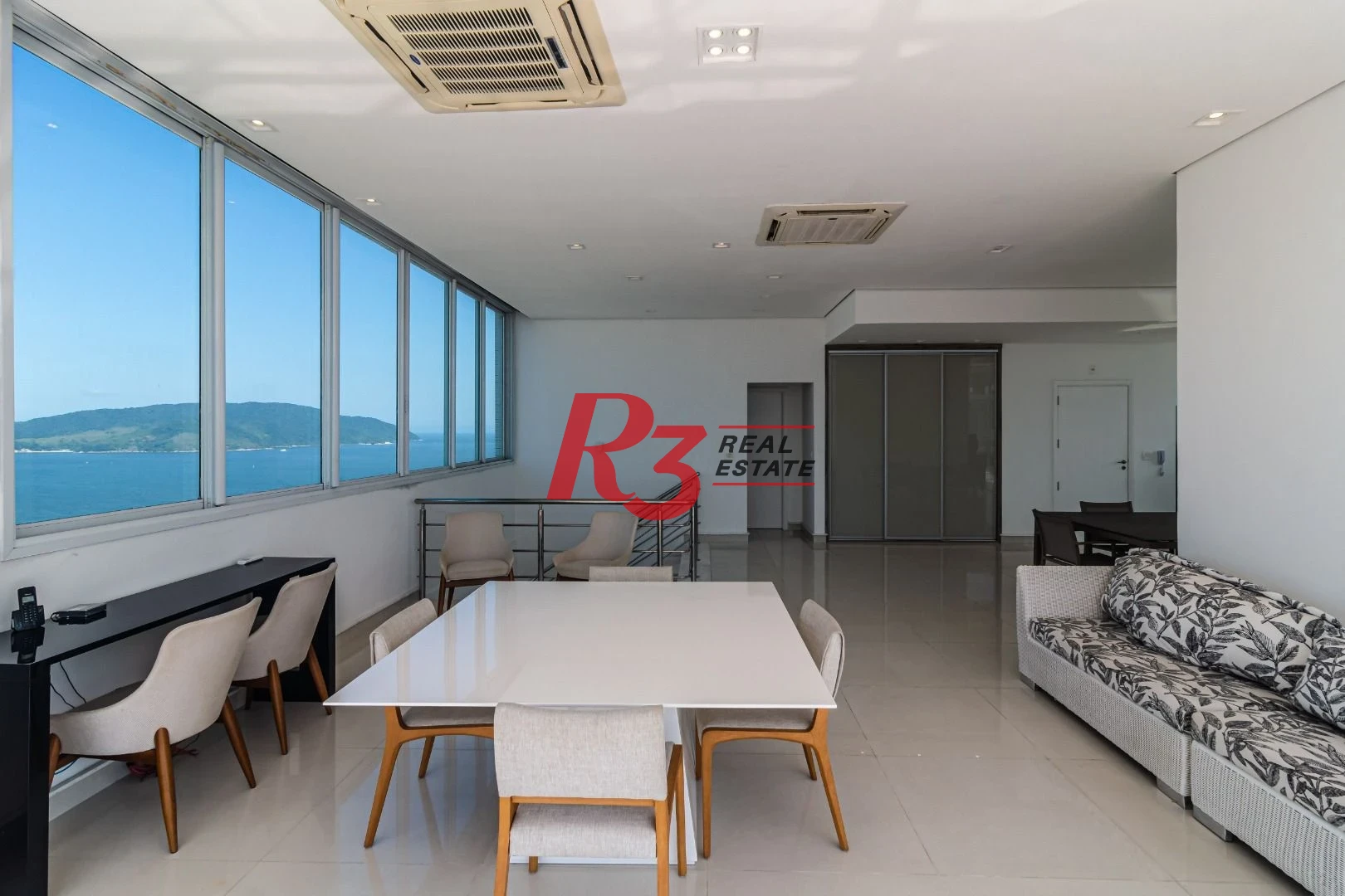 Cobertura à venda, 740 m² por R$ 16.000.000,00 - Gonzaga - Santos/SP