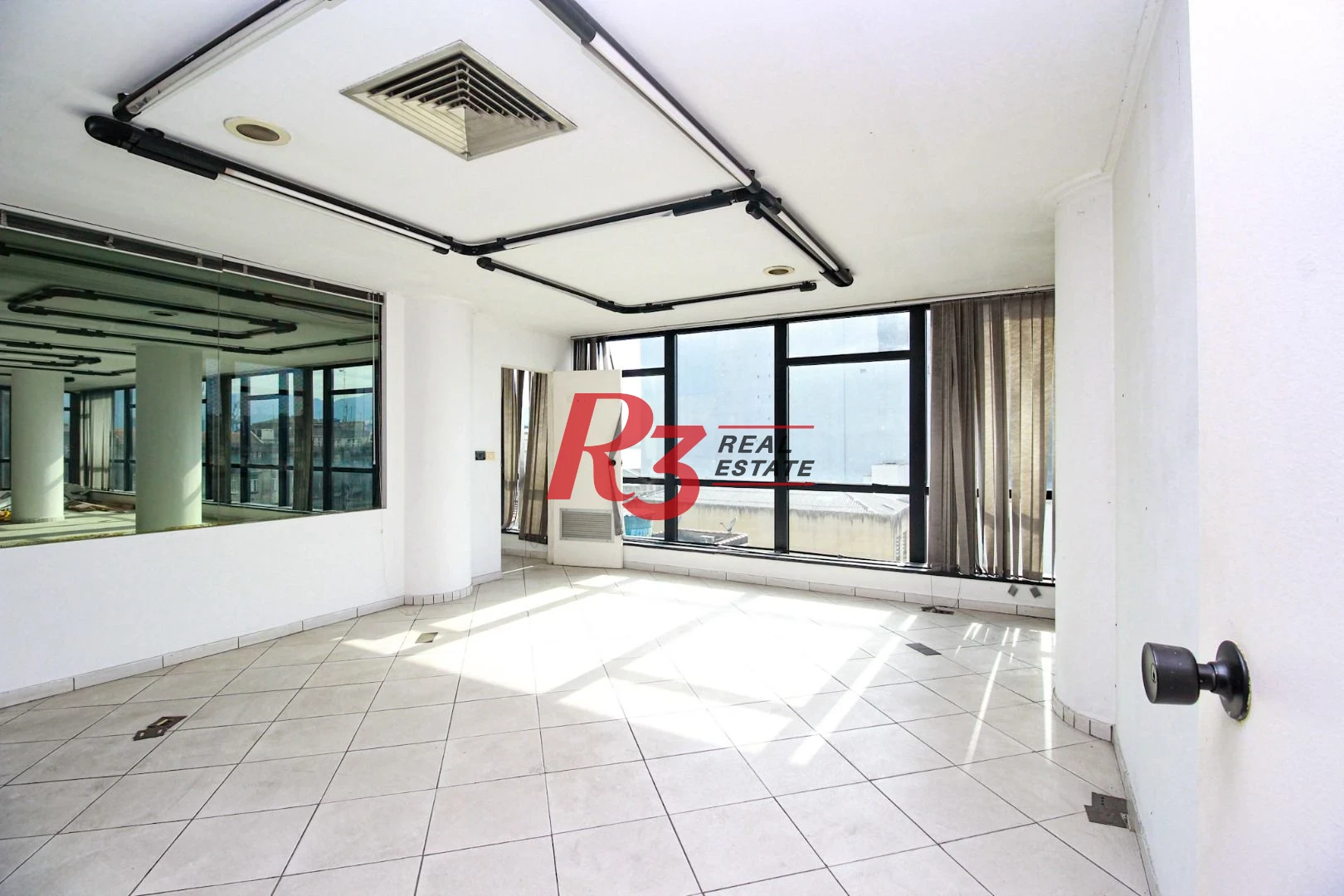 Sala para alugar, 300 m² por R$ 12.500,00/mês - Centro - Santos/SP