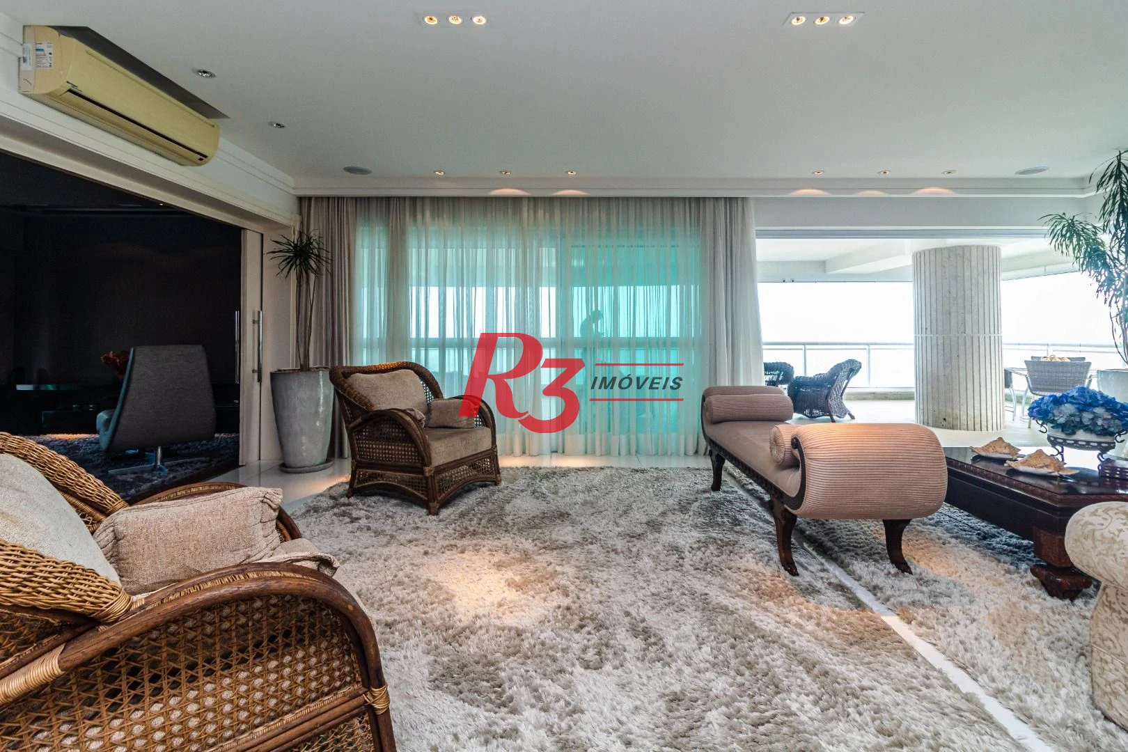 Apartamento com 4 dormitórios à venda, 475 m² por R$ 14.000.000,00 - Gonzaga - Santos/SP
