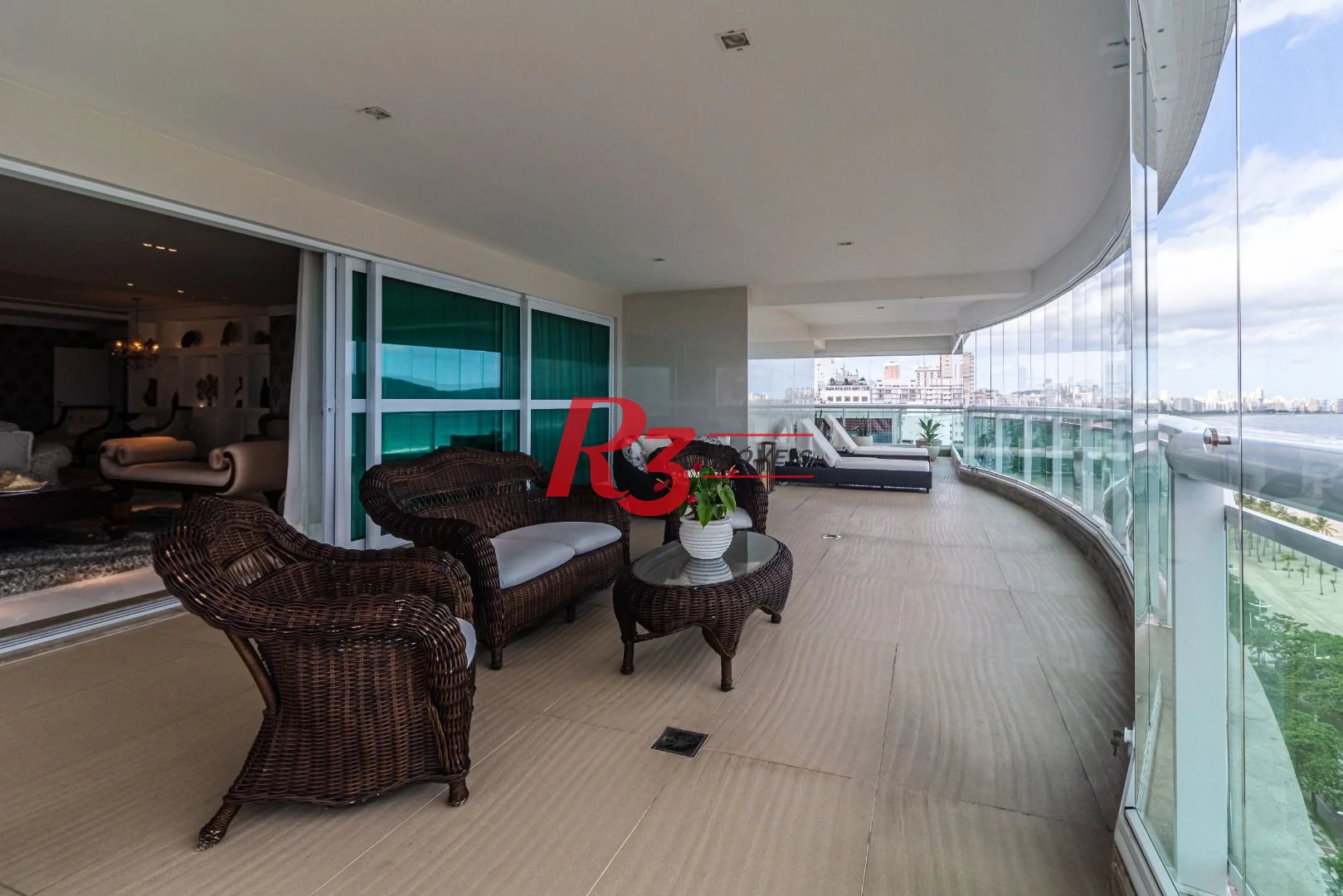 Apartamento com 4 dormitórios à venda, 475 m² por R$ 14.000.000,00 - Gonzaga - Santos/SP