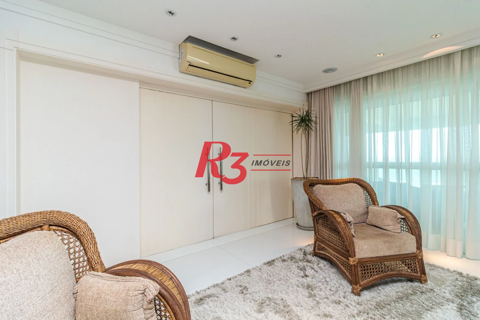 Apartamento com 4 dormitórios à venda, 475 m² por R$ 14.000.000,00 - Gonzaga - Santos/SP