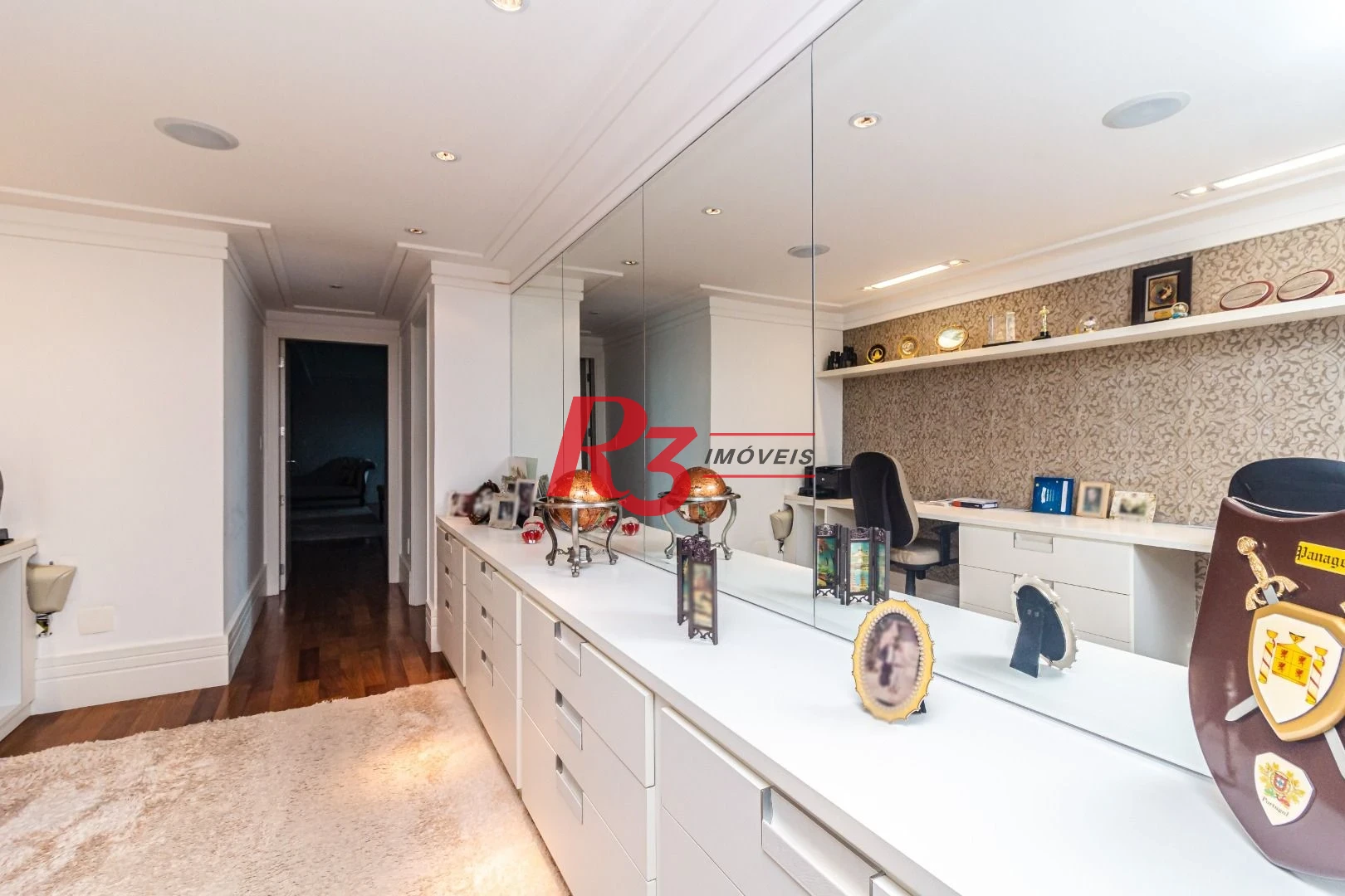 Apartamento com 4 dormitórios à venda, 475 m² por R$ 14.000.000,00 - Gonzaga - Santos/SP