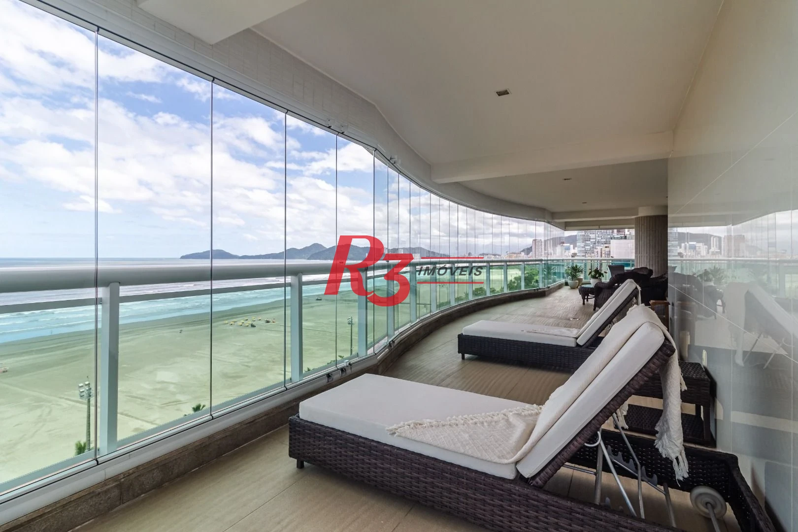 Apartamento com 4 dormitórios à venda, 475 m² por R$ 14.000.000,00 - Gonzaga - Santos/SP