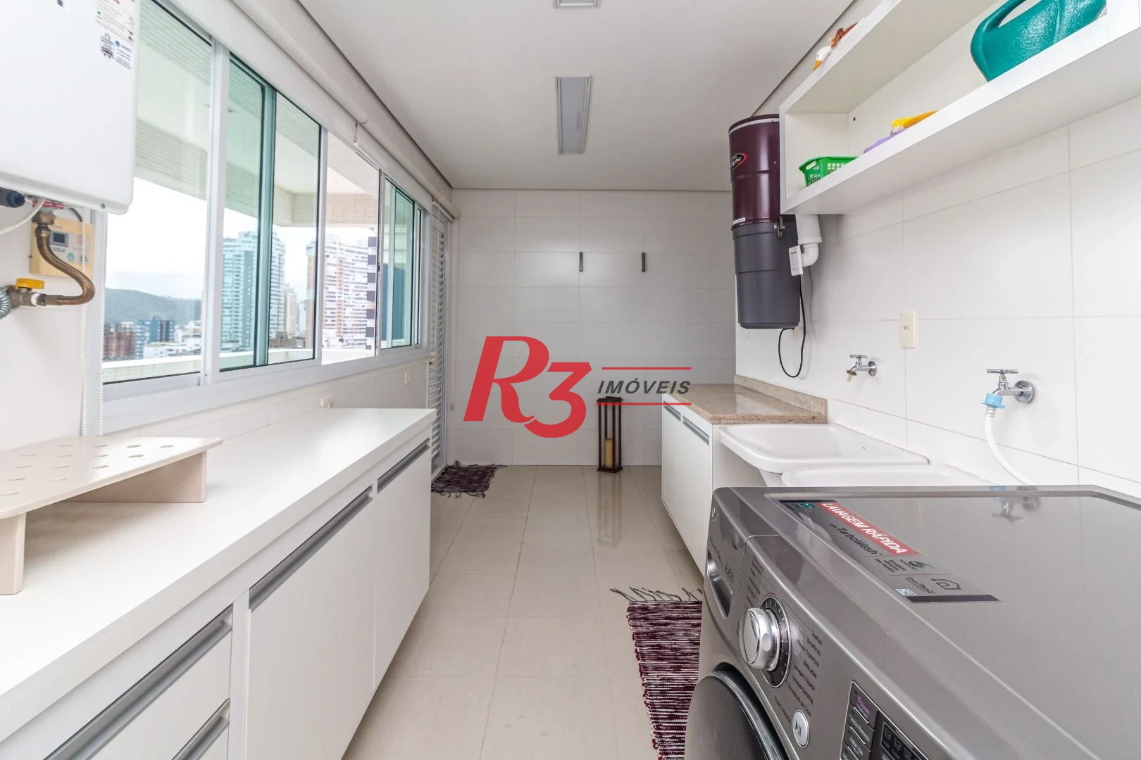 Apartamento com 4 dormitórios à venda, 475 m² por R$ 14.000.000,00 - Gonzaga - Santos/SP