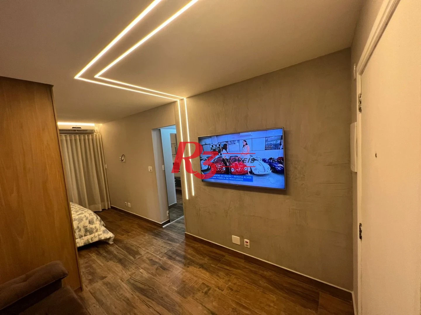 Flat com 1 dormitório à venda, 38 m² por R$ 300.000,00 - Centro - São Vicente/SP