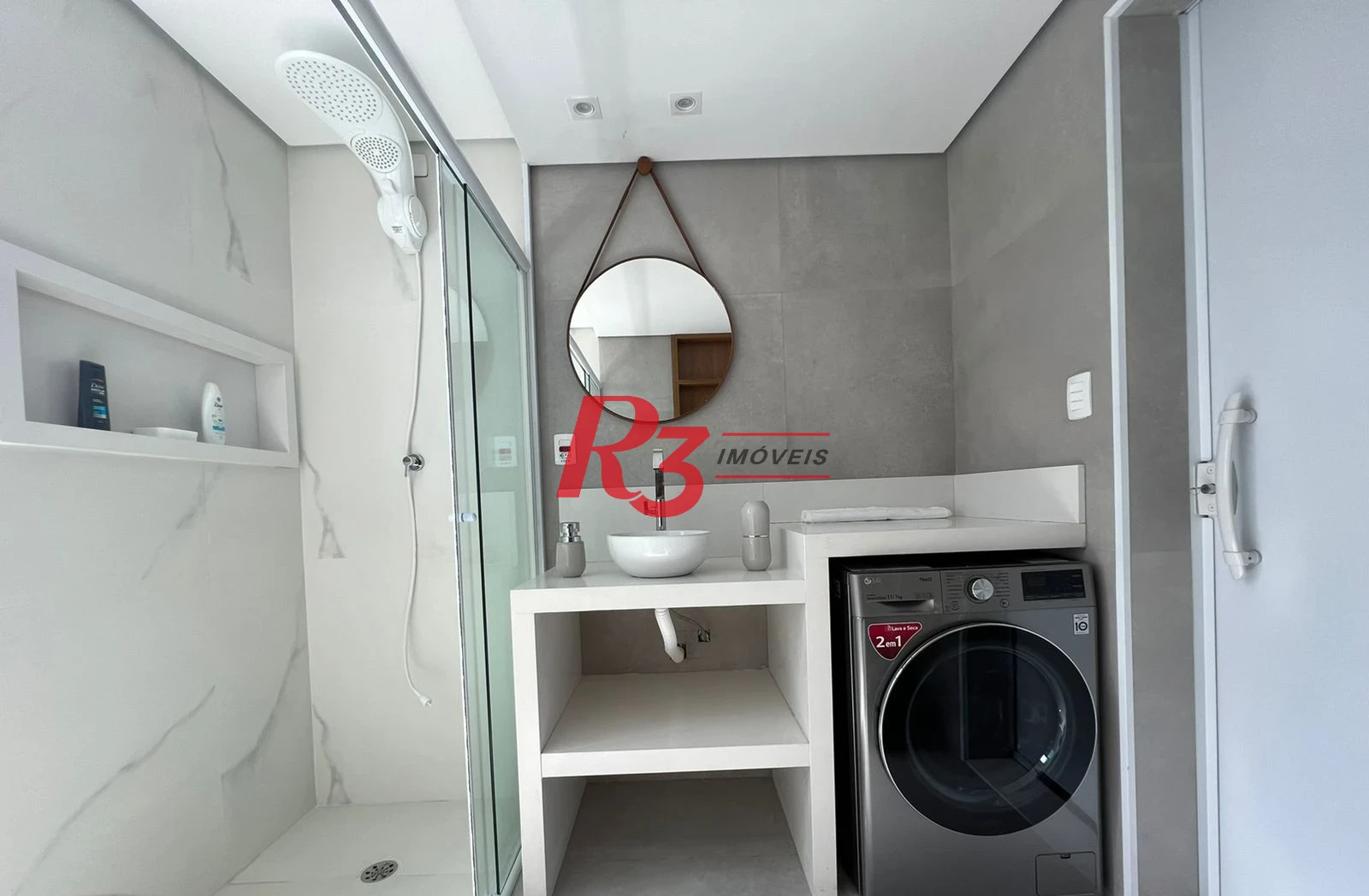 Flat com 1 dormitório à venda, 38 m² por R$ 300.000,00 - Centro - São Vicente/SP