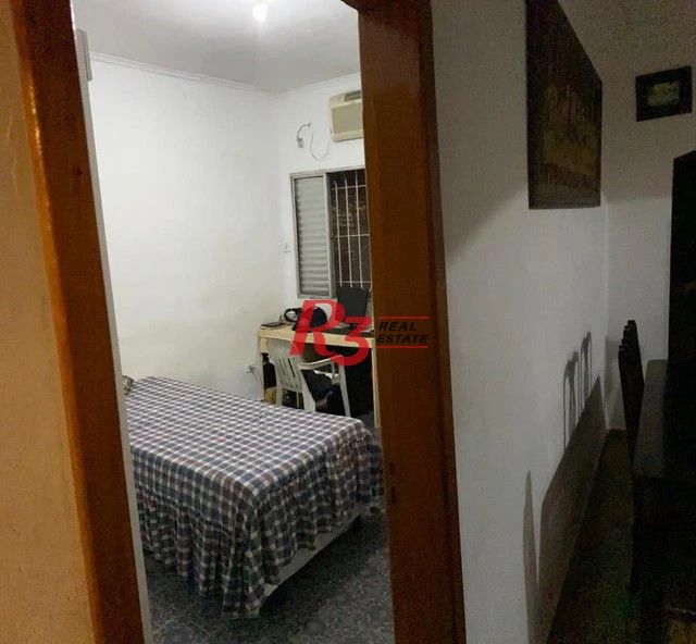 Casa de 3 dormitórios à venda no Castelo.