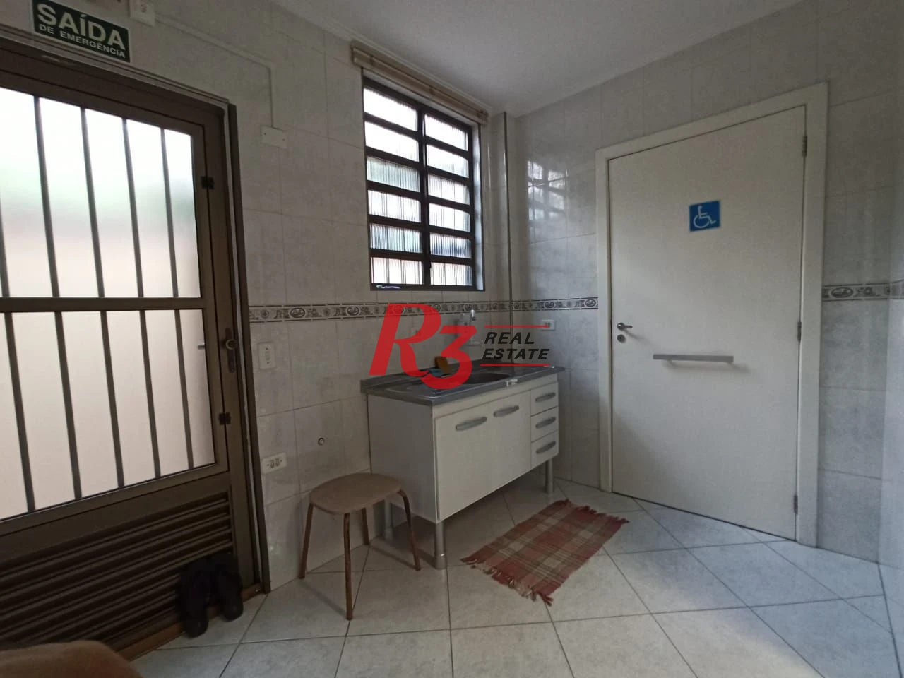 Sobrado com 4 dormitórios para alugar, 220 m² - Embaré - Santos/SP