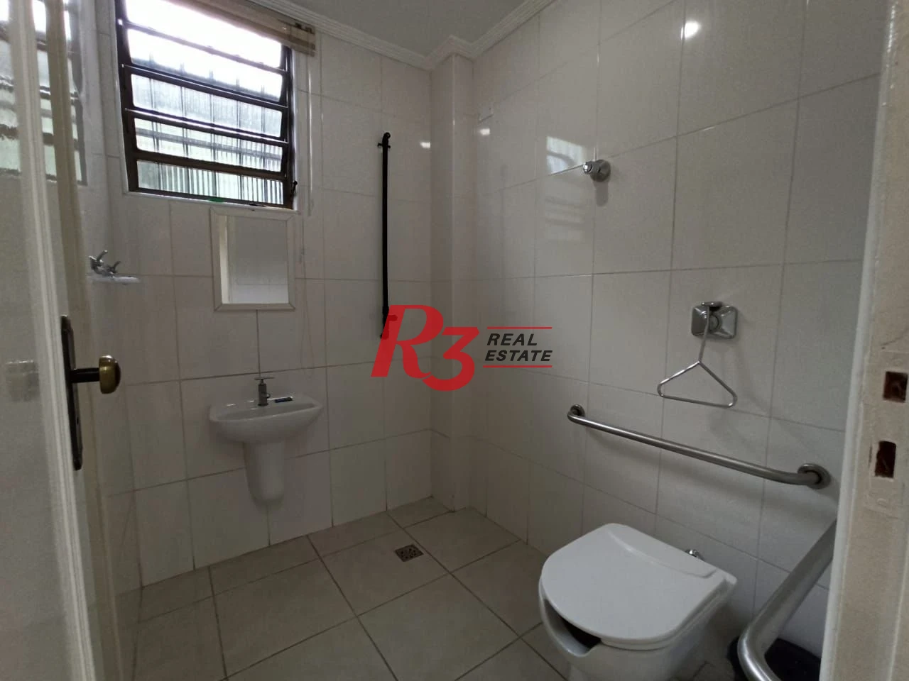 Sobrado com 4 dormitórios para alugar, 220 m² - Embaré - Santos/SP