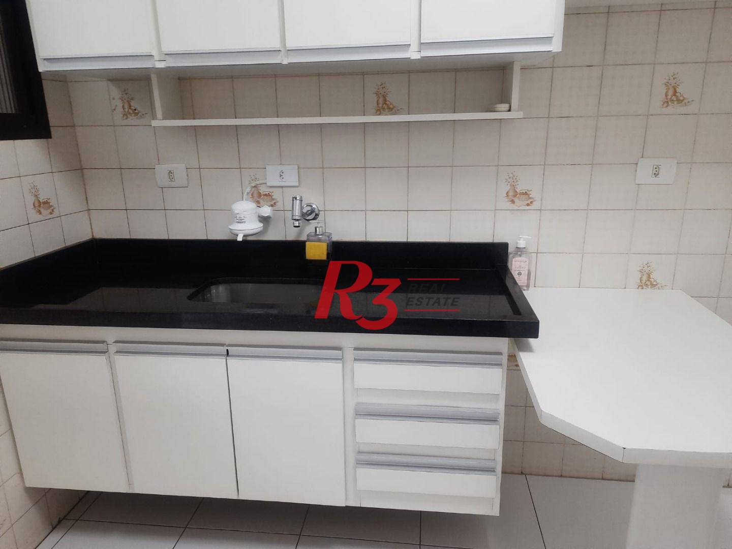 Apartamento com 2 dormitórios à venda, 80 m² por R$ 495.000,00 - Campo Grande - Santos/SP