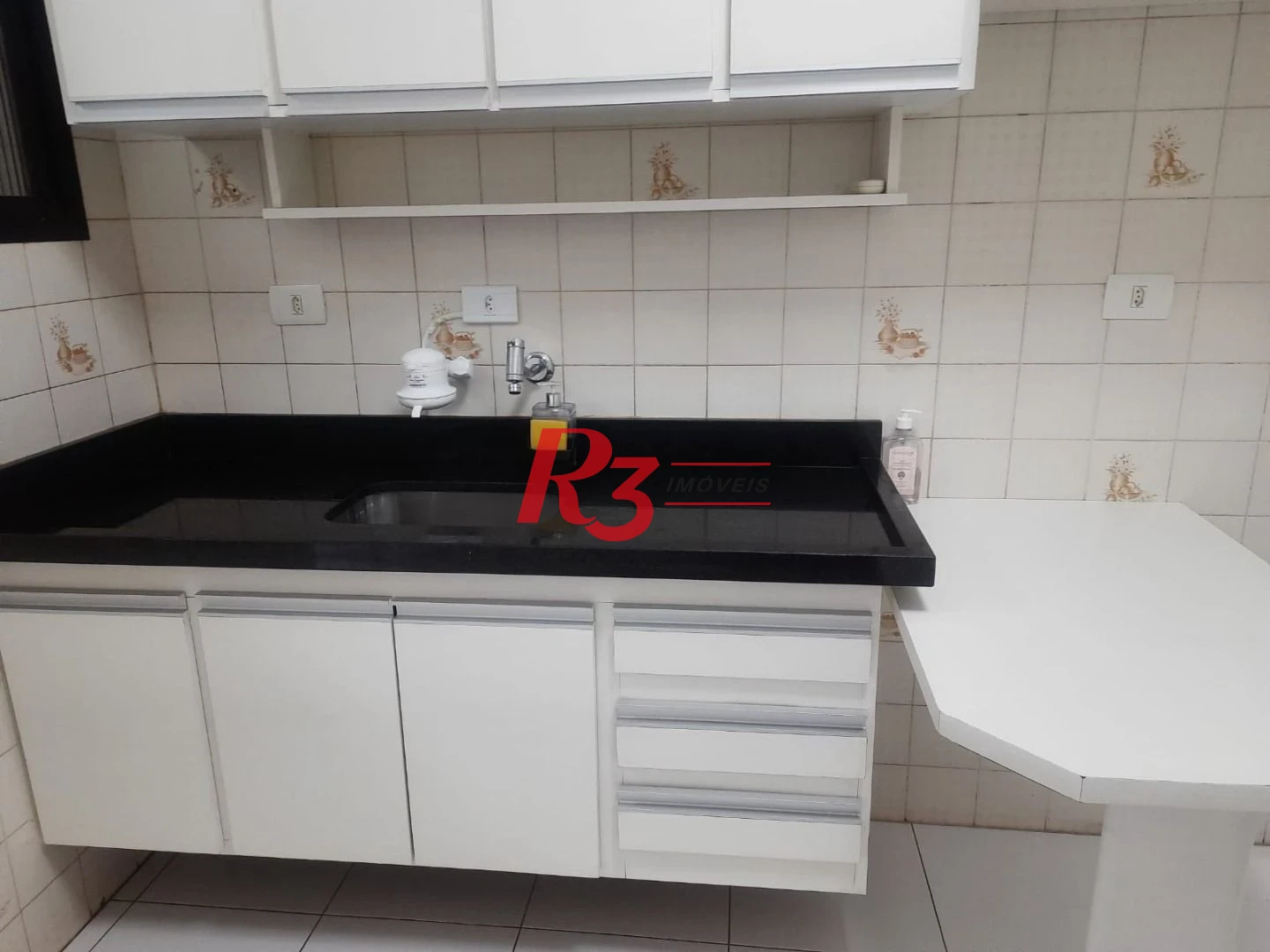 Apartamento com 2 dormitórios à venda, 80 m² por R$ 495.000,00 - Campo Grande - Santos/SP