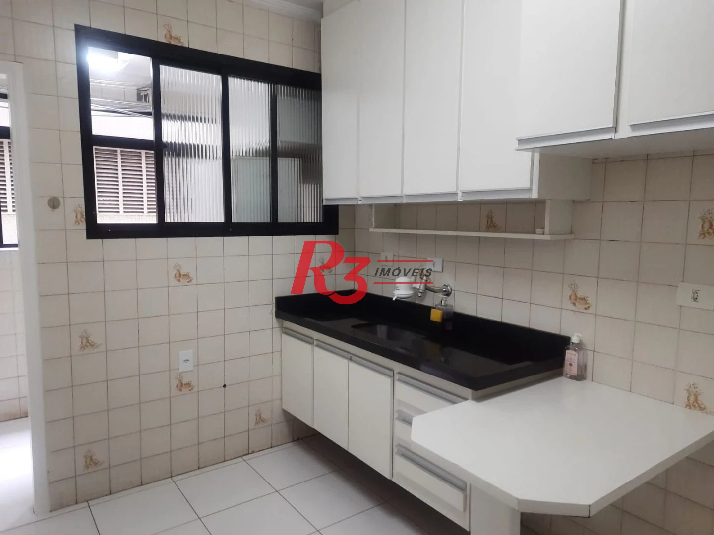 Apartamento com 2 dormitórios à venda, 80 m² por R$ 495.000,00 - Campo Grande - Santos/SP