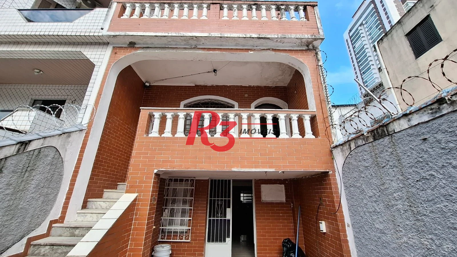 Sobrado para alugar, 250 m² por R$ 5.500,00/mês - Pompéia - Santos/SP