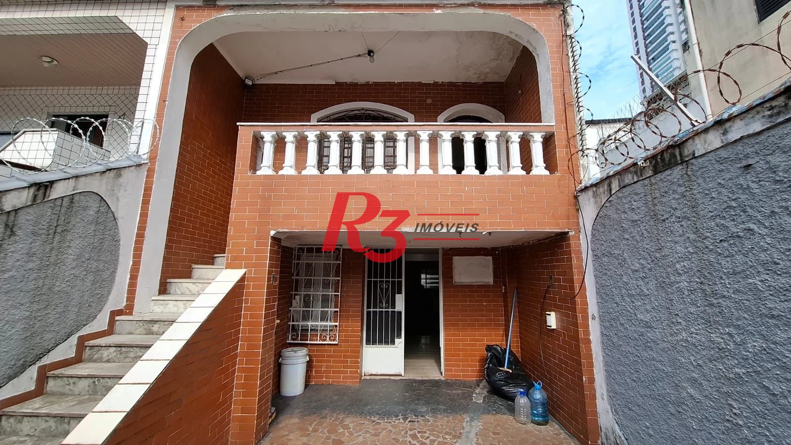 Sobrado para alugar, 250 m² por R$ 5.500,00/mês - Pompéia - Santos/SP