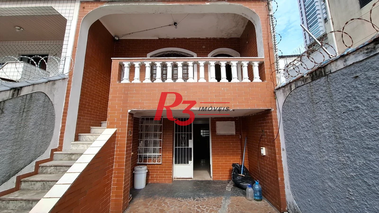 Sobrado para alugar, 250 m² por R$ 5.500,00/mês - Pompéia - Santos/SP
