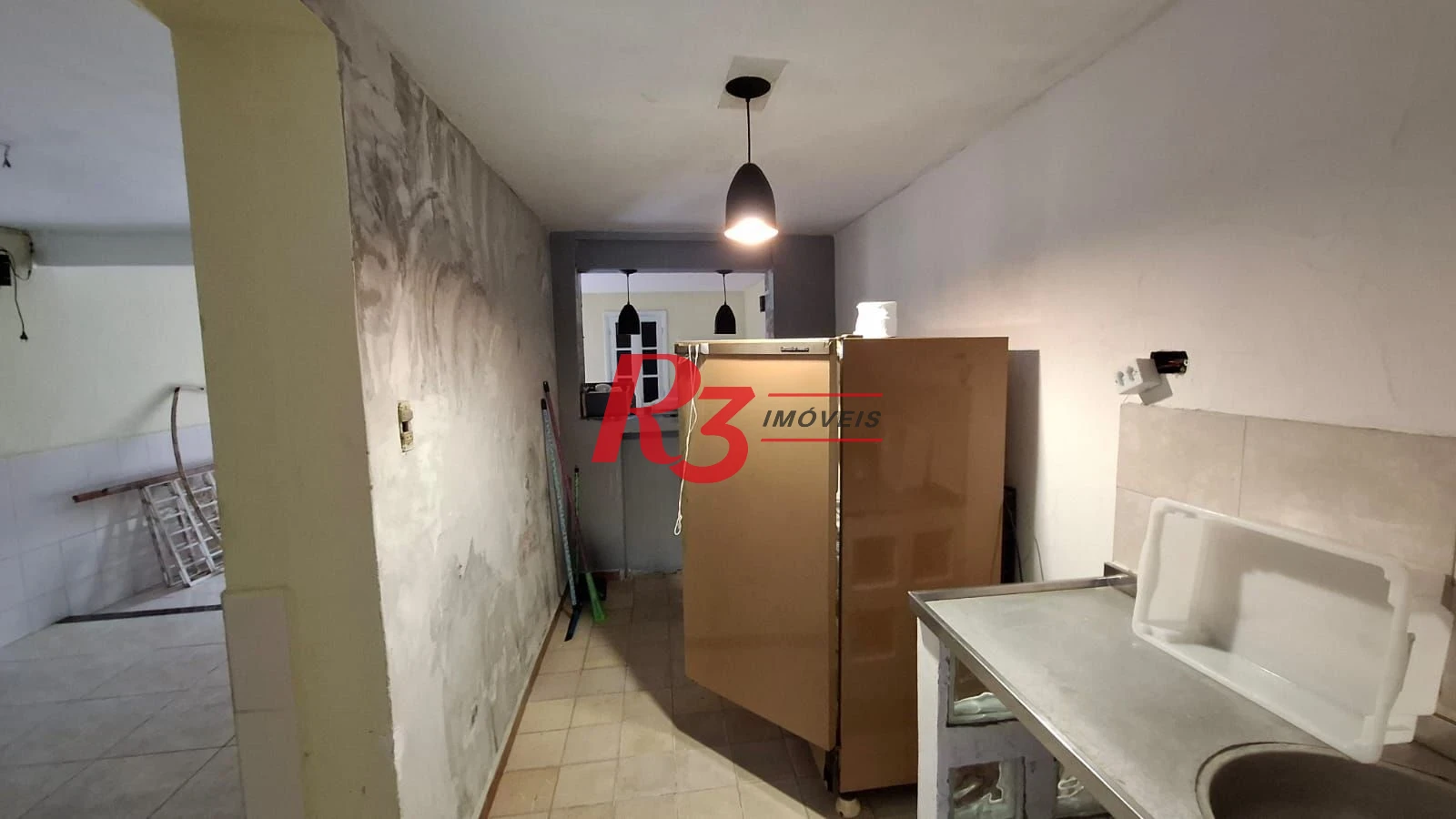 Sobrado para alugar, 250 m² por R$ 5.500,00/mês - Pompéia - Santos/SP