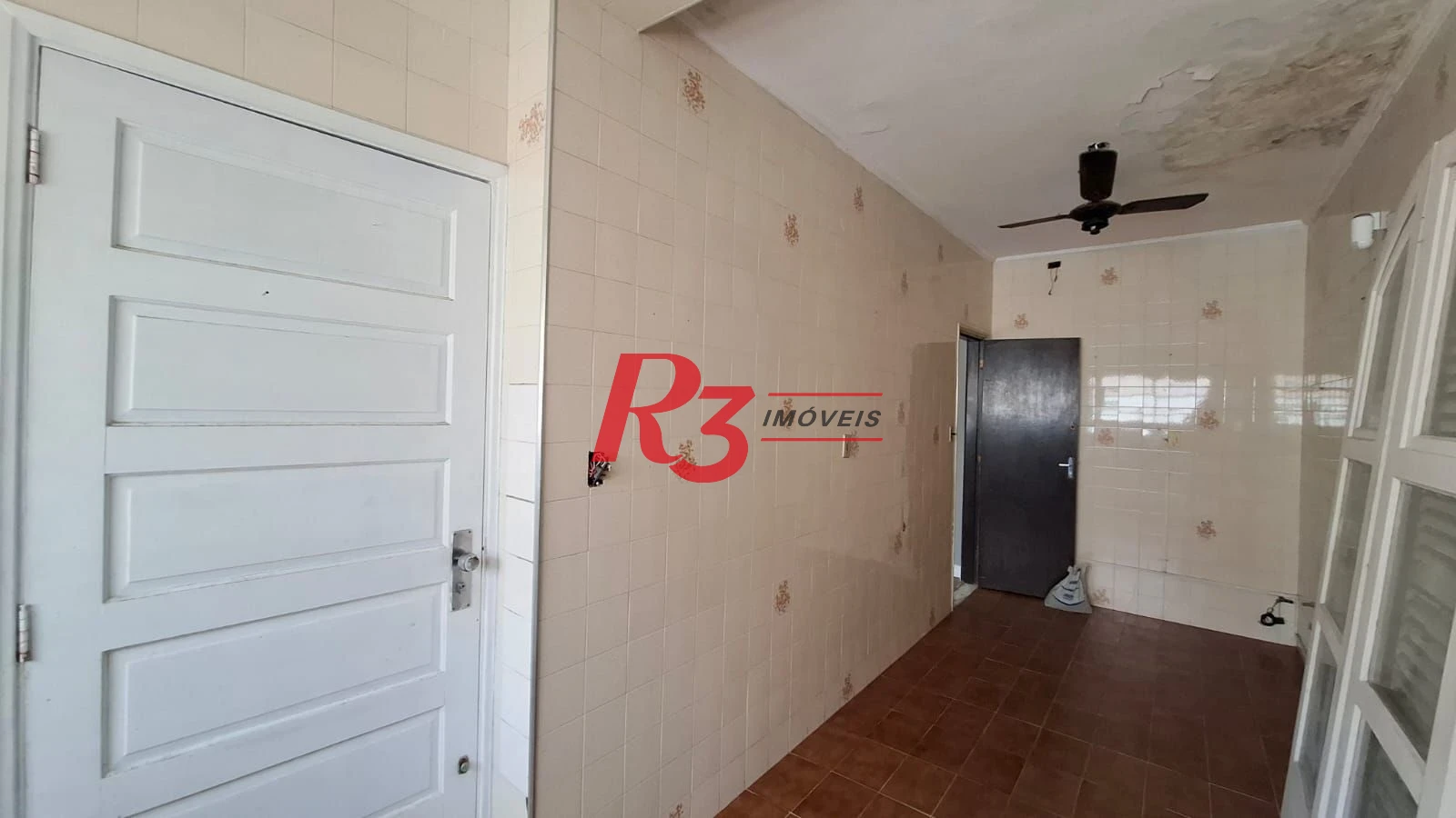 Sobrado para alugar, 250 m² por R$ 5.500,00/mês - Pompéia - Santos/SP