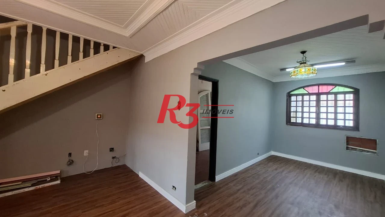 Sobrado para alugar, 250 m² por R$ 5.500,00/mês - Pompéia - Santos/SP