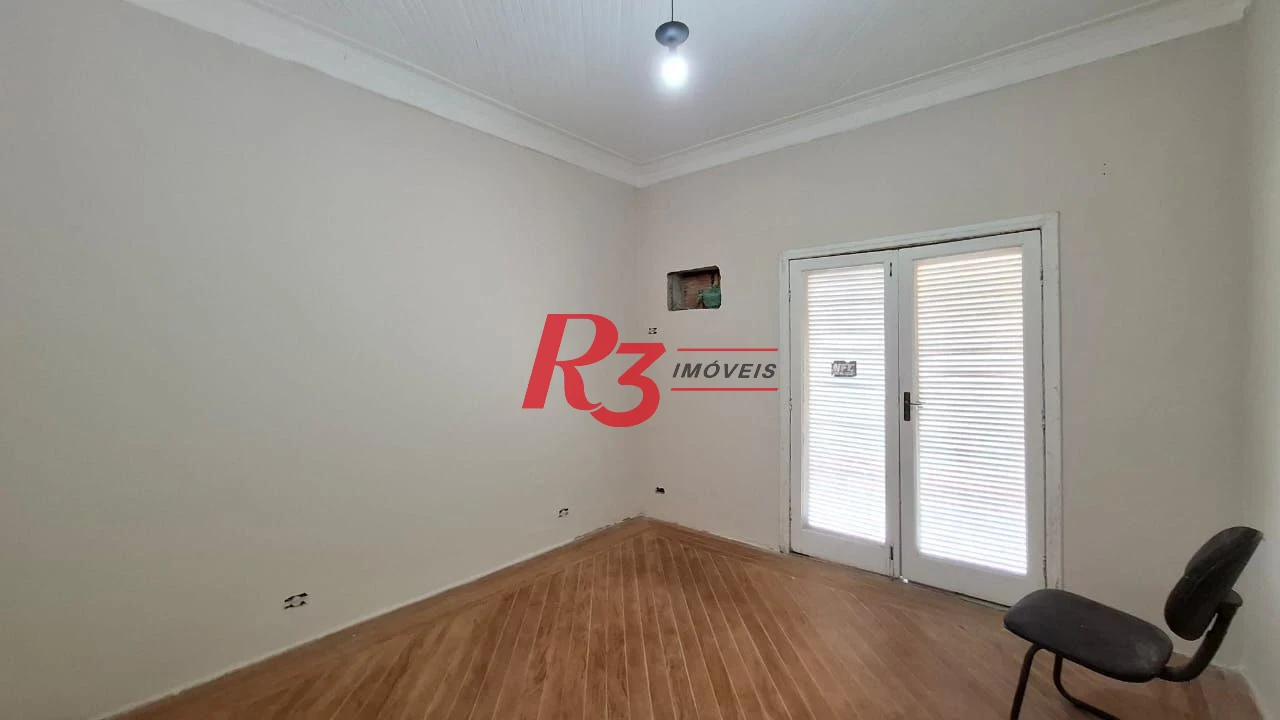 Sobrado para alugar, 250 m² por R$ 5.500,00/mês - Pompéia - Santos/SP