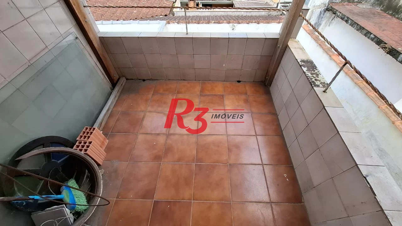 Sobrado para alugar, 250 m² por R$ 5.500,00/mês - Pompéia - Santos/SP
