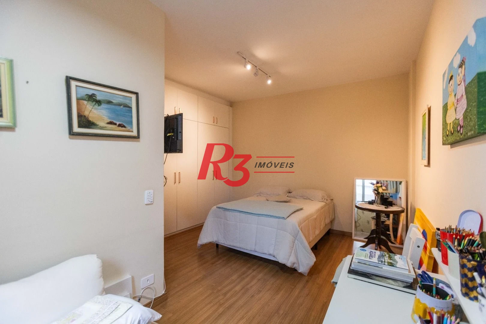 Apartamento com 3 dormitórios à venda, 113 m² - Gonzaga - Santos/SP