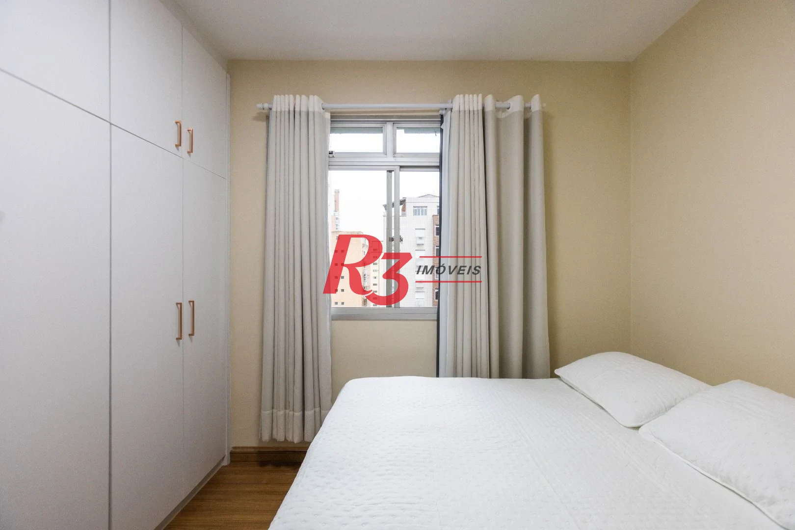 Apartamento com 3 dormitórios à venda, 113 m² - Gonzaga - Santos/SP