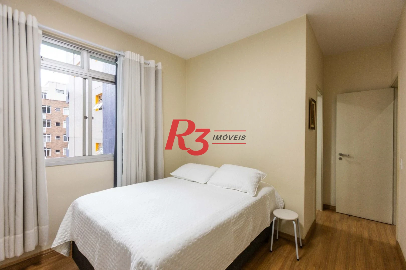 Apartamento com 3 dormitórios à venda, 113 m² - Gonzaga - Santos/SP