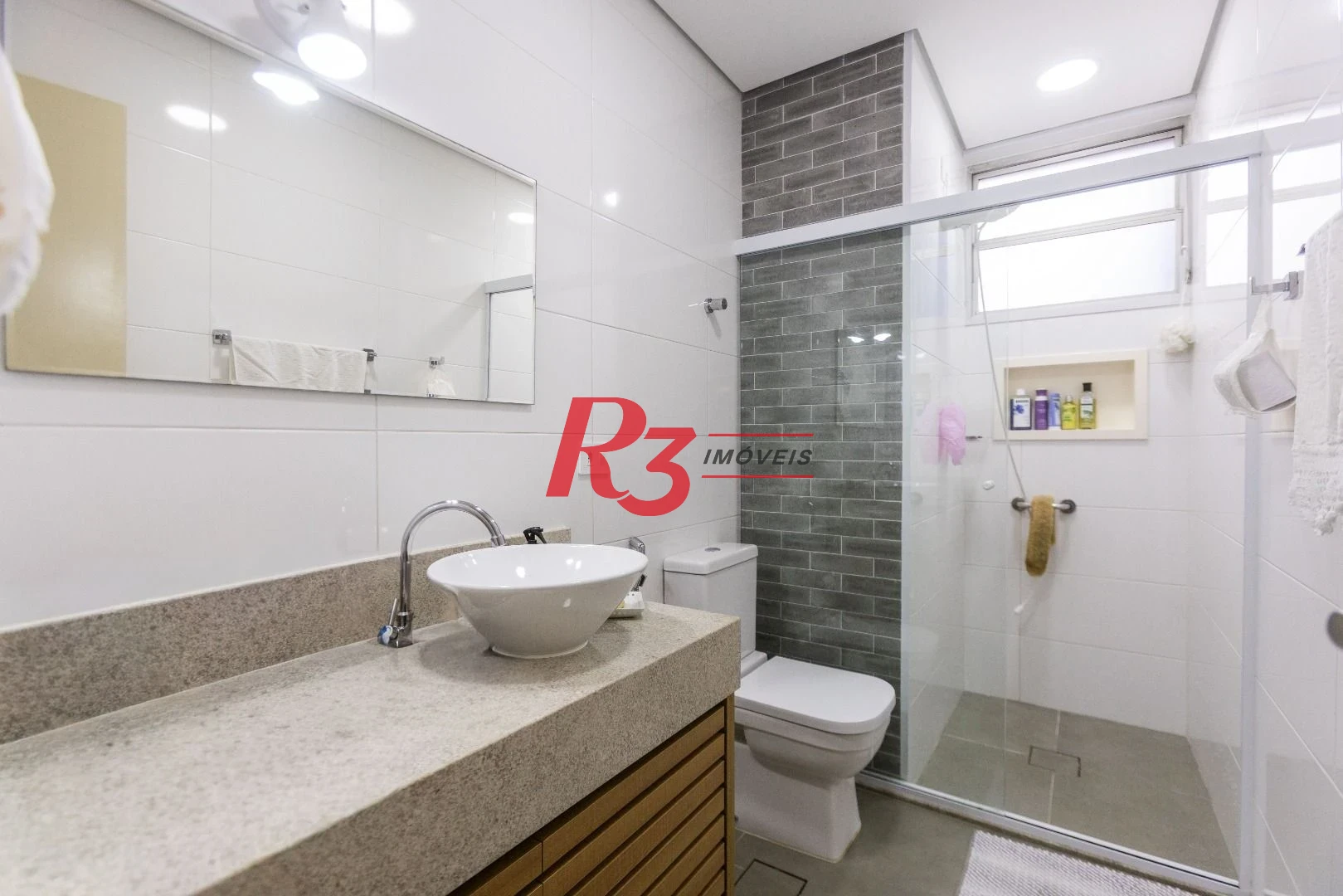 Apartamento com 3 dormitórios à venda, 113 m² - Gonzaga - Santos/SP