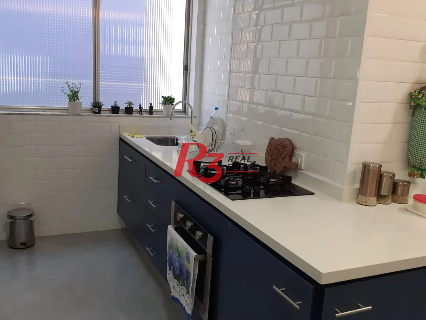 Apartamento com 3 dormitórios à venda, 113 m² - Gonzaga - Santos/SP