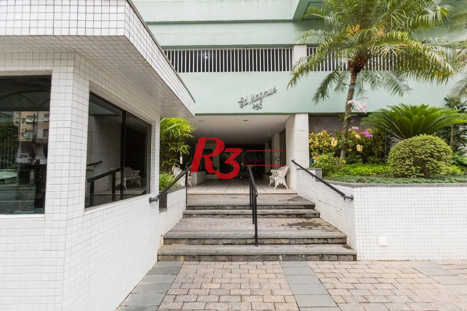 Apartamento com 3 dormitórios à venda, 113 m² - Gonzaga - Santos/SP